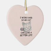 Je travaille un ornement en céramique dure (Droite)