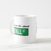 "Je vis tasse sur de rue Wall Street" (Devant gauche)