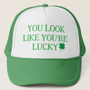 Je ziet eruit alsof je een gelukkige trucker hoed pet