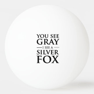 Je ziet grijs, ik zie een zilveren fox pingpongballen
