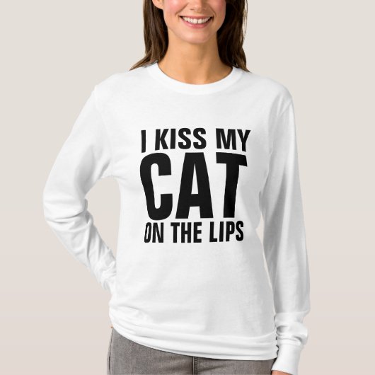 J'EMBRASSE MON CHAT SUR LES T-Shirts DES LIPS (Devant)
