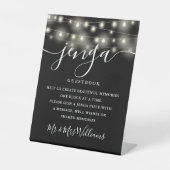 Jenga Bruiloft Gastenboek String Lights Zwart Wit Reclamebord Met Voetstuk (Voorkant)