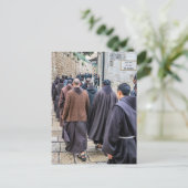 Jérusalem Via Dolorosa procession vue carte postal (Debout devant)