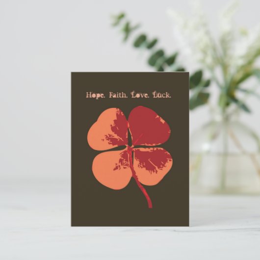 J'espère. La foi. Amour. La chance. Carte postale (Debout devant)