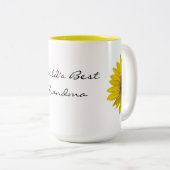 Jeter un coup d'oeil tasse de la grand-maman du (Devant droit)