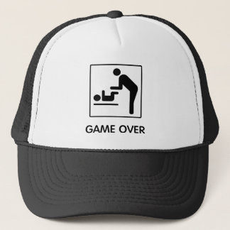 Jeu au-dessus de casquette