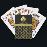 Jeu De Cartes Classy Black Gold Card s'adapte au Club Monogrammé<br><div class="desc">Ces luxueuses et personnalisées cartes de jeu ont un costume de carte motif en noir et faux or (imprimé),  avec de la place en haut pour votre monogramme et votre nom. Célébrez votre amour des jeux de cartes avec ce jeu de cartes élégant et personnalisé.</div>