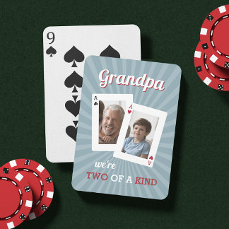 Jeu De Cartes Deux d'un genre | Photo grand-père et enfant