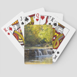 Jeu De Cartes Déversement Au-Dessus De La Route