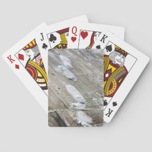 Jeu De Cartes Empreintes dans les cartes de jeu de neige