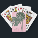 Jeu De Cartes Feuille de palme rose verte Initiales Mariages per<br><div class="desc">Faites de la soirée de jeu extra spéciale avec notre Pink Green Palm Leaf Personnalisé Mariage Initiales Jouer des cartes! L'élégant design en feuille de palme rose et vert doux ajoute une touche tropicale, tandis que vos initiales personnalisées font de ces cartes un souvenir inoubliable. Parfait pour ajouter un élément...</div>