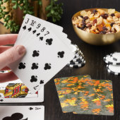 Jeu De Cartes feuille tombé sous la pluie d'automne (In Situ)