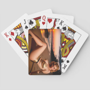 Jeu De Cartes Fille dans le Bikini d'or