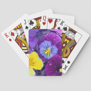 Jeu De Cartes Fleurs de pensée flottant dans un bain d'oiseau av