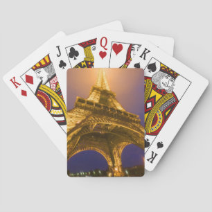 Jeu De Cartes France, Paris. Regard vers le haut depuis la base