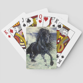Jeu De Cartes Friesian Storm, l'étalon de beauté noir dans l'océ