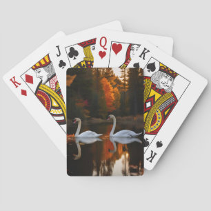 Jeu De Cartes Gracieux Cygnes Blancs Glissant Sur L'Étang D'Auto