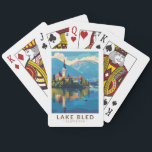 Jeu De Cartes Lake Bled Slovénie Travel Art Vintage<br><div class="desc">Design vectoriel de Lake Bled. Le lac Bled est un lac situé dans les Alpes Juliennes de la région du Haut Carniolan,  au nord-ouest de la Slovénie,  où il jouxte la ville de Bled.</div>
