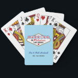 Jeu De Cartes Marié dans Fabulous Las Vegas Mariage Monogramme<br><div class="desc">Cette coutume unique et amusante "Marié dans Fabulous Las Vegas" mariage faveur cartes de jeu comprend un monogramme des noms de la mariée et du marié et des dates de mariage et un arrière - plan bleu clair. Couleurs design noir,  blanc,  rouge,  bleu,  jaune et gris.</div>