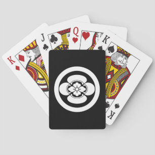 Jeu De Cartes Mokko en cercle jouant aux cartes