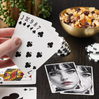 Jeu De Cartes Visage de porcelaine regard d'âme fêlée.
