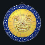 Jeu De Fléchettes Amusant Lune Homme Espace Vintage<br><div class="desc">Cette conception originale de tableau de bord est dérivée d'une image antique d'un visage de lune souriant. Ça pourrait aussi être le soleil. Il a un large sourire et des yeux un peu croisés. Il repose sur un champ d'étoiles blanches dans un ciel bleu / ciel. C'est un design mignon...</div>