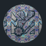 Jeu De Fléchettes Métal vivant no 2<br><div class="desc">Un motif coloré avec une couche de métal brut. Technologie et art,  complexité des temps à venir,  vie et vie artificielle...  Par Alexandra Cook alias Linandara. Partie de la collection VopreKin. Un élégant motif bleu et violet extensible avec des morceaux de métal gris sur le dessus.</div>