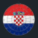 Jeu De Fléchettes Tableau de bord avec Drapeau de Croatie<br><div class="desc">Transformez votre salle de jeux en une célébration du patrimoine croate avec notre tableau de bord arborant le drapeau de la Croatie ! Conçu avec une attention minutieuse aux détails, ce tableau présente fièrement les rayures rouges, blanches et bleues vibrantes du drapeau croate, ainsi que les armoiries emblématiques, qui symbolisent...</div>