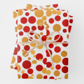 Jeu de papier à envelopper Polka-Dot rouge (En situation)