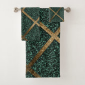 JEU DE SERVIETTES DE BAIN EN EMÉRALD EN OR (En situation)