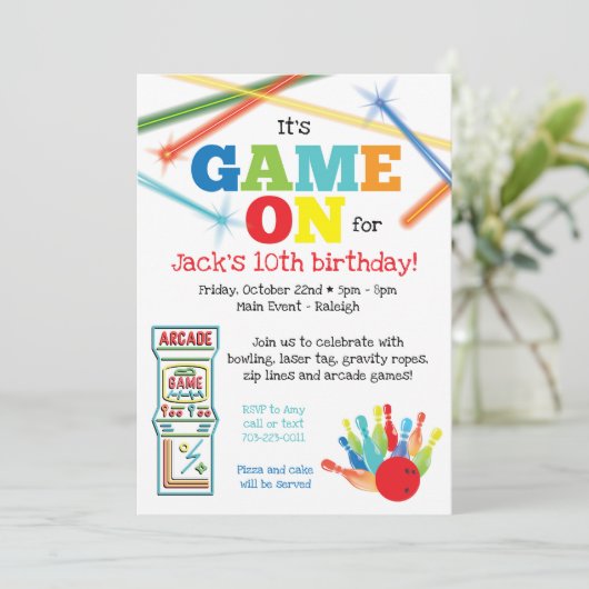 Jeu Sur Arcade Bowling Party Invitation (Debout devant)