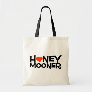 Jeune-marié avec le sac fourre-tout à classique de