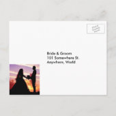 Jeune mariée et marié en carte postale de menu du (Dos)