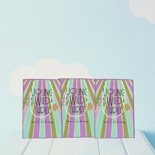 Jeune, sauvage et trois | Sac cadeau d'anniversair