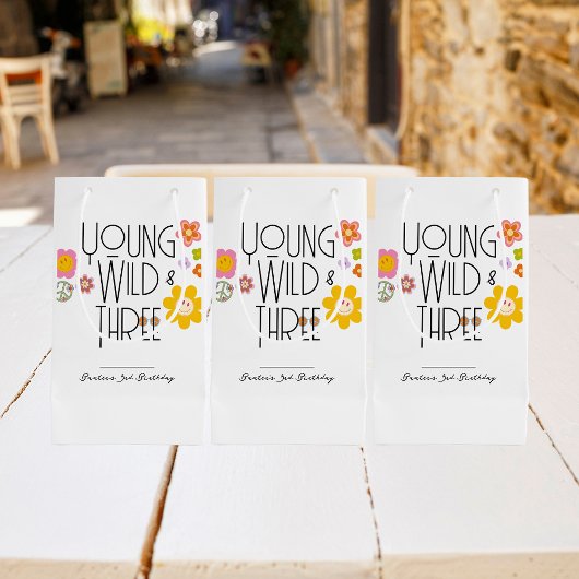 Jeune, sauvage et trois | Sac cadeau d'anniversair