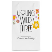 Jeune, sauvage et trois | Sac cadeau d'anniversair (Dos)