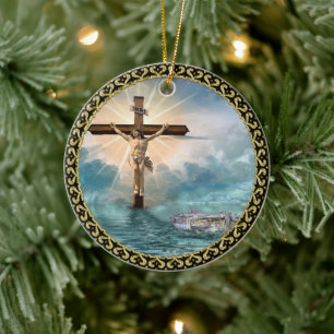 Jezus hangt van een Christelijk kruisbeeld. Keramisch Ornament