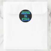 Jezus is koning ronde sticker (Tas)