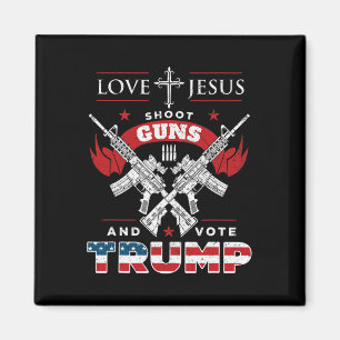 Jezus. Schiet op Pistolen. En stem Trump 2020 vlag Magneet