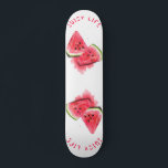 Jicy Life Watermelon Skateboard Cadeau - Votre tex<br><div class="desc">Rouges de pastèque Juicy Tasty - Dessin Fruit d'été frais - Choisissez / Ajoutez votre texte unique / Police / Couleur - Faites votre cadeau spécial - Redimensionnez et déplacez ou retirez et ajoutez des éléments / image avec l'outil de personnalisation! - Dessin et design par MIGNED. Vous pouvez également...</div>