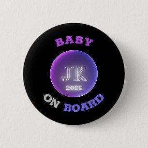 JK 2022 Badge Baby aan boord van grotere letters Ronde Button 5,7 Cm