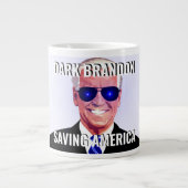 Joe Biden comme Dark Brandon Mug de café géant (Devant)