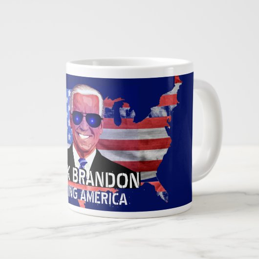 Joe Biden comme Dark Brandon Mug de café géant (Devant droit)