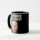 JOE BIDEN FUNNY QUI A POUSSÉ DU CAFÉ MUG (Devant gauche)