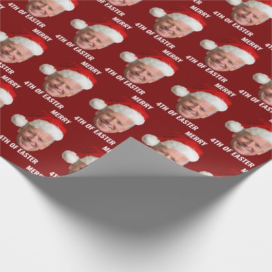 Joe Biden Gezicht Santa Happy 4e van Pasen Kerstmi Cadeaupapier (Hoek)