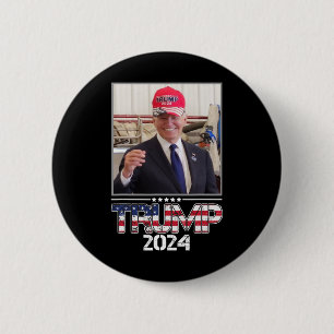 Joe Biden met een Trump-hoofddeksel verkiezing gra Ronde Button 5,7 Cm