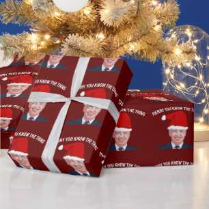 JOE BIDEN WEARING SANTA HAT DE DWINGENDE WRAPPING CADEAUPAPIER