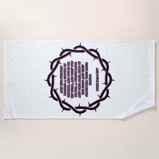 John 19:2-3 KJV Bijbelversie-scripts Strandlaken (Voorkant)