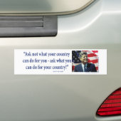 John F Kennedy Bumpersticker (Op auto)
