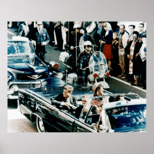 John F Kennedy en Jackie in de Motorcade Dallas Poster